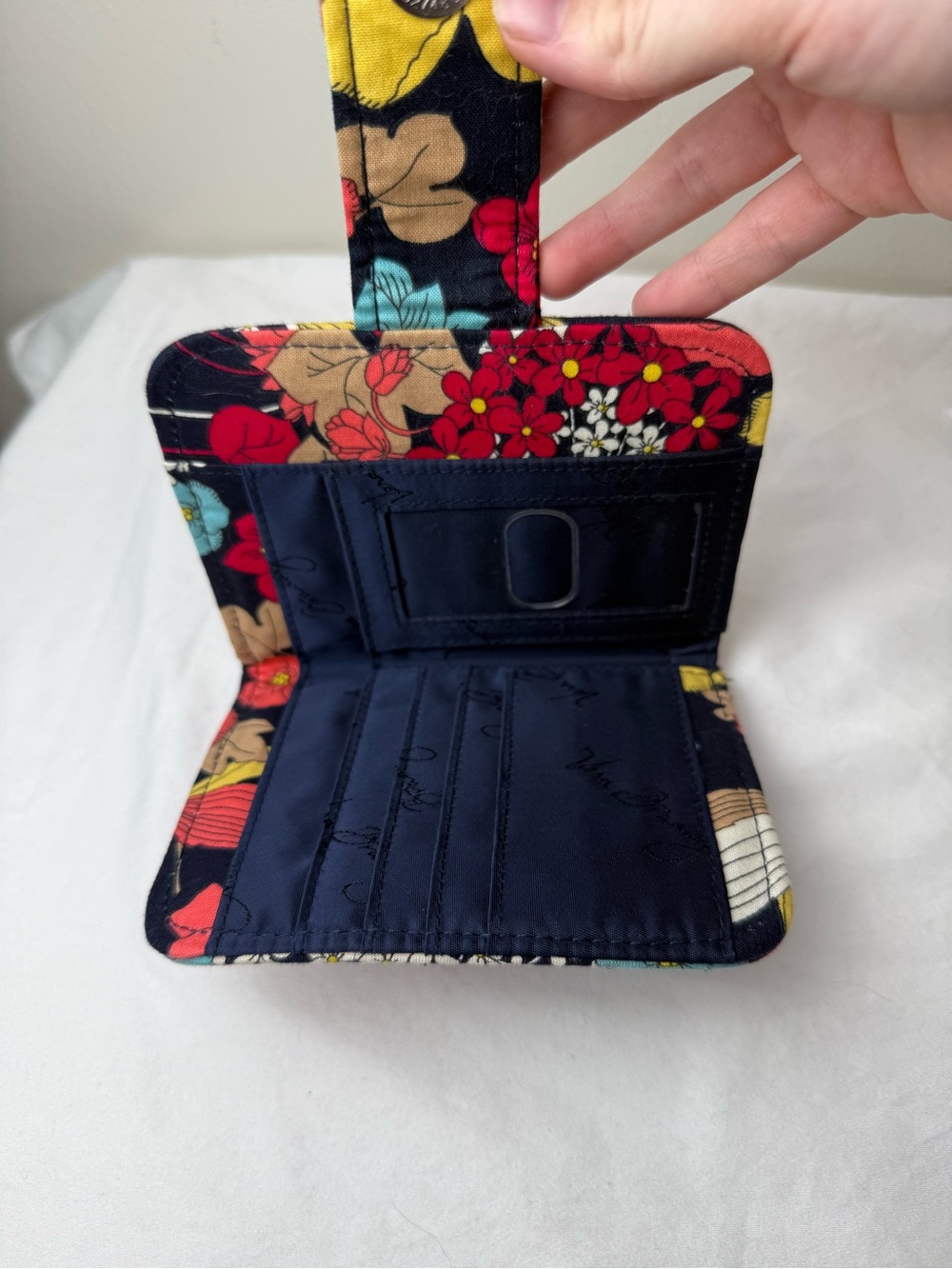 NWOT Vera Bradley Happy Snails Snappy Wallet Retired Retired Rare - Picture 3 of 5
